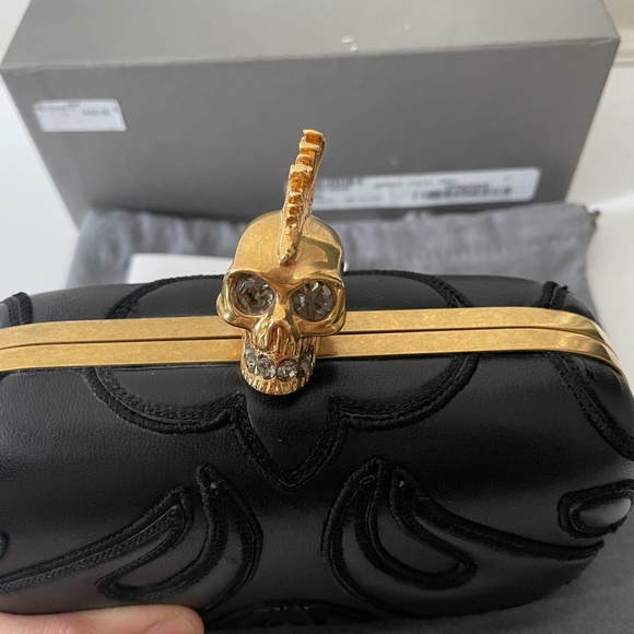 SOLD EMT 420 Alexander Mcqueen Britannia Skull Box Clutch Black - Picture 6 of 10